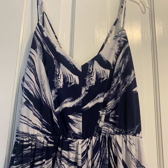 NWOT! Blue and white Beach coverup Romper - Picture 3 of 8